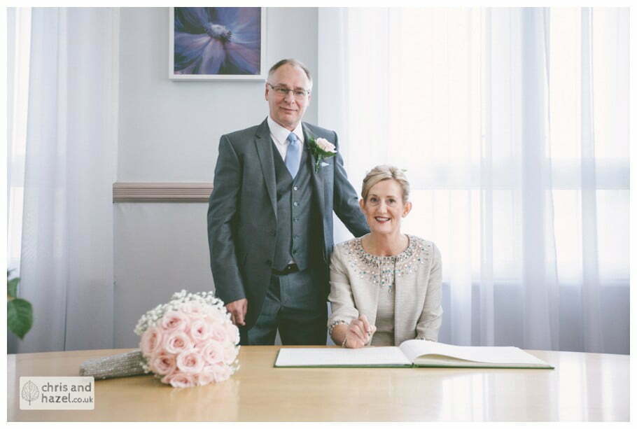 wedding ceremony in Leeds town hall wedding photography leeds town hall steps robin young clare robertson wedding